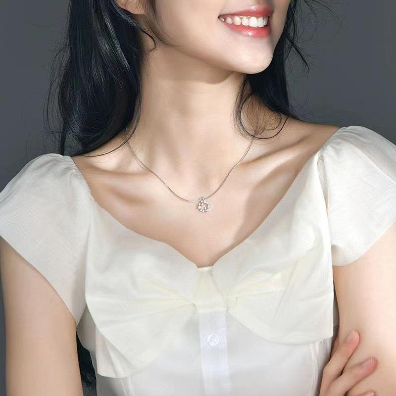 Lucky Wreath Necklace Women's Niche Light Luxury High-end Pendant Minimalist Pastoral Ins Style Jewelry