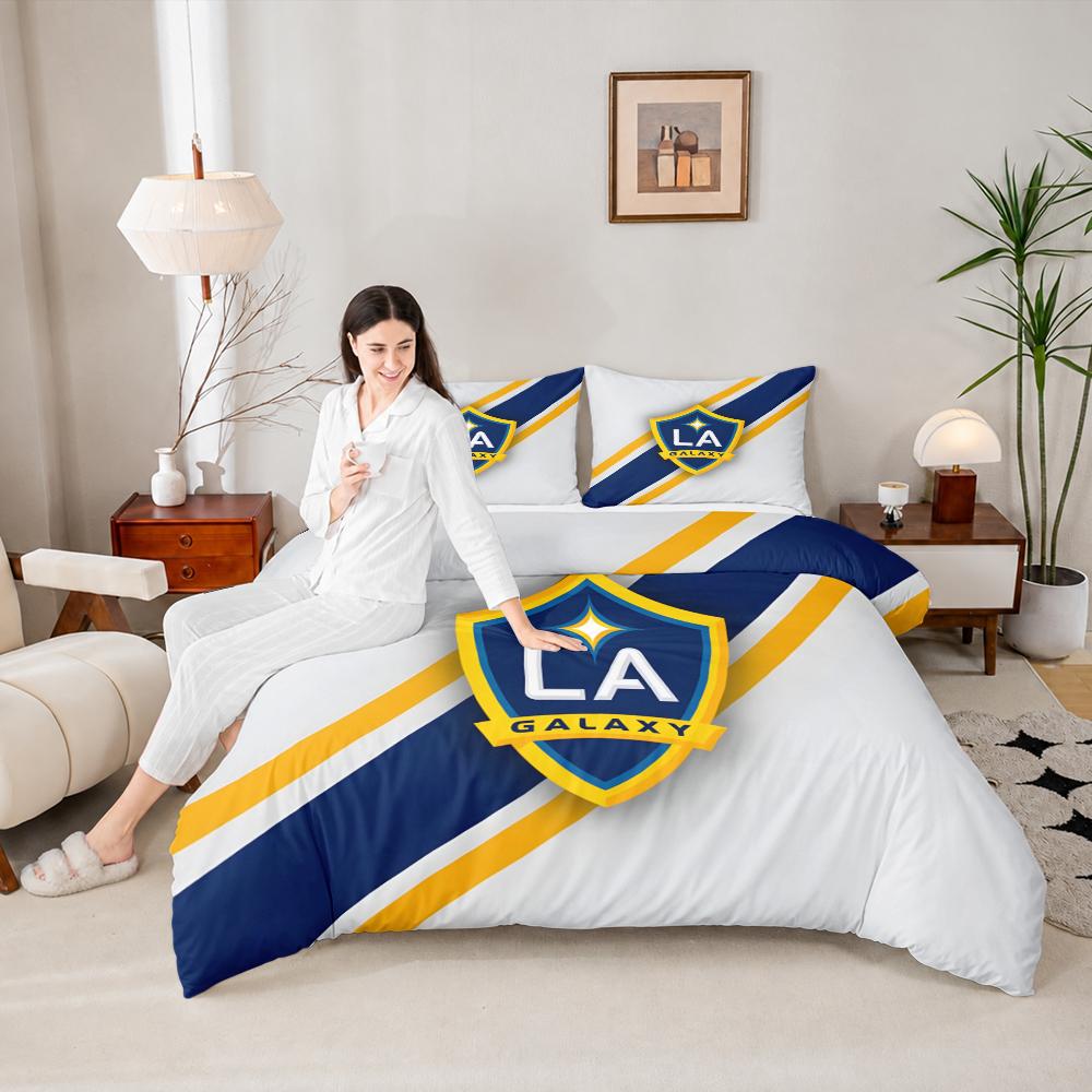 LA Galaxy Crest 3 Piece Bedding Set, Navy Yellow Star Shield MLS Soccer Emblem Duvet Cover Set for American Football Fan Bedroom Decor Gift