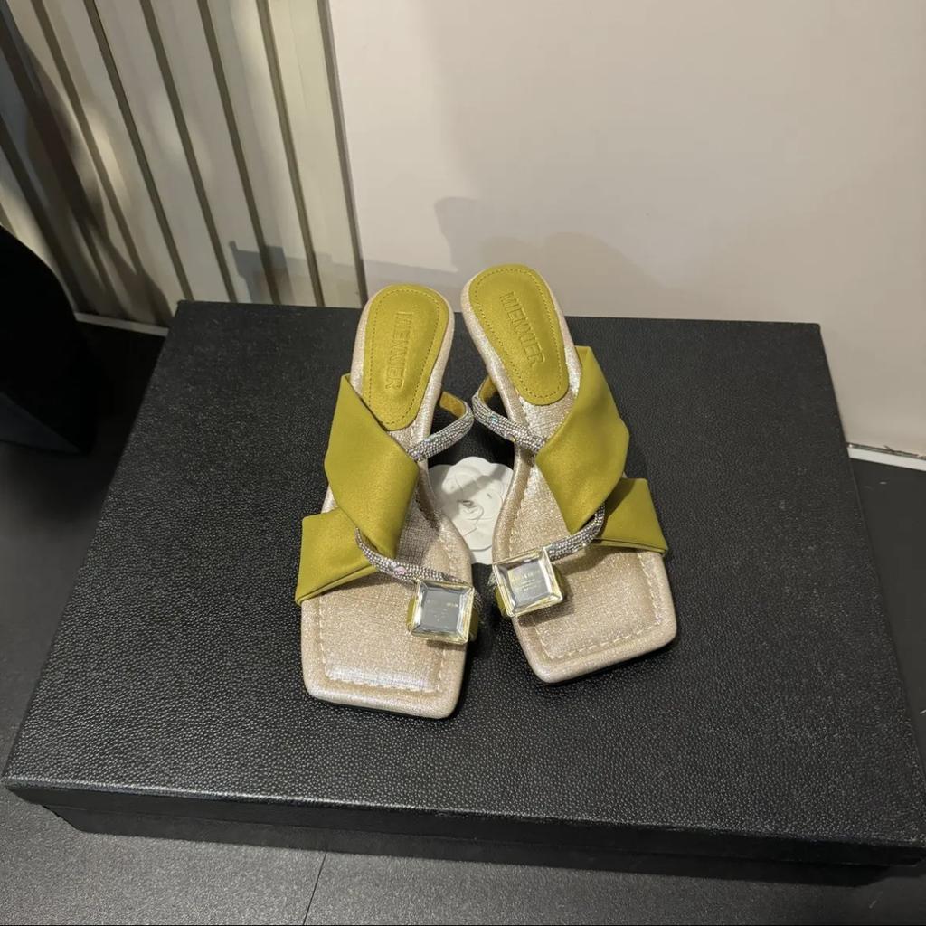 Korean Version of Rhinestone Premium Sense Heightening Beach Sandals 2025 Spring New with Skirt Versatile Set Toe Slippers Women