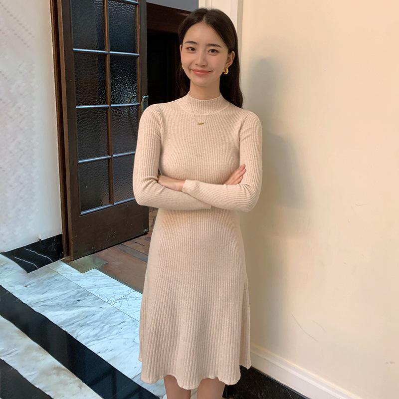 Women's Slim-Fit Over-the-Knee Cashmere Sweater Dress with Half-High Collar and Long Sleeves for Autumn-Winter.