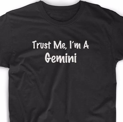 Oberteile – T-Shirts