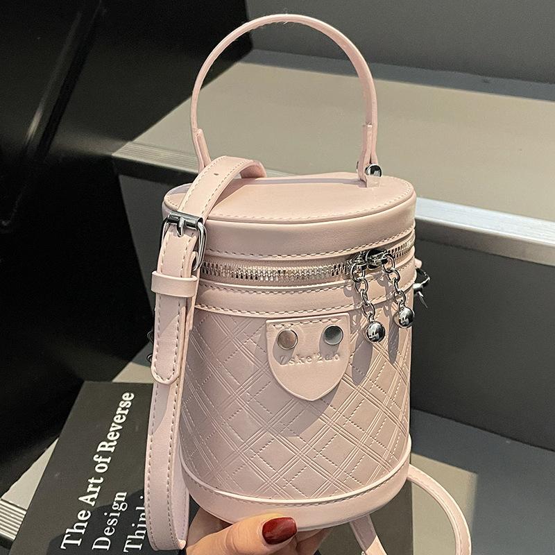 Korean version of high-value simple handbag bag women's 2025 summer new fashion niche casual messenger bucket bag
