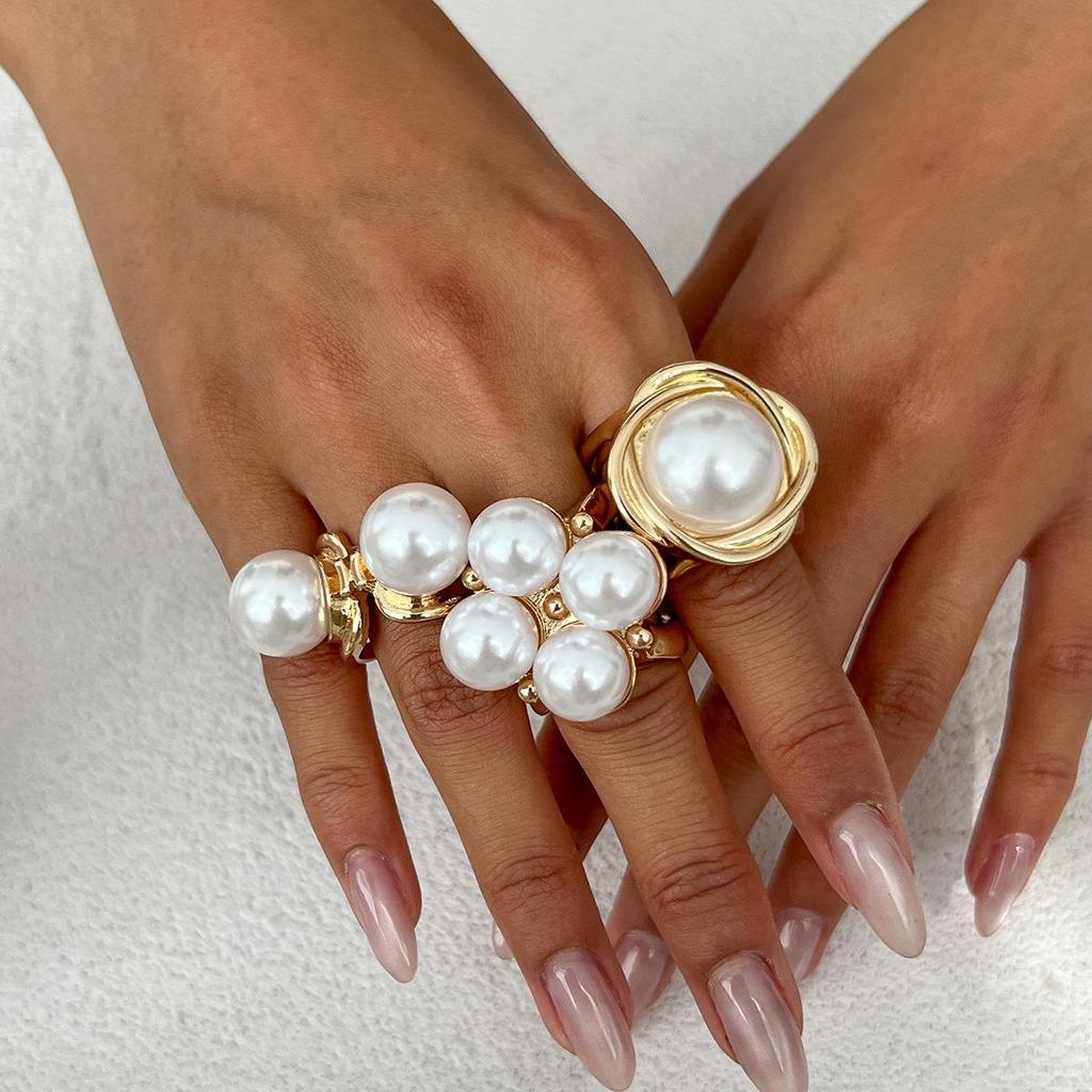 Baroque Metal & Pearl Ring Set: European-American Style