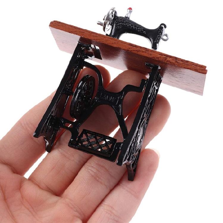 Wood Miniature Sewing Machine Set With Scissors And Fabric For Realistic Dollhouses Scene Display Decoration