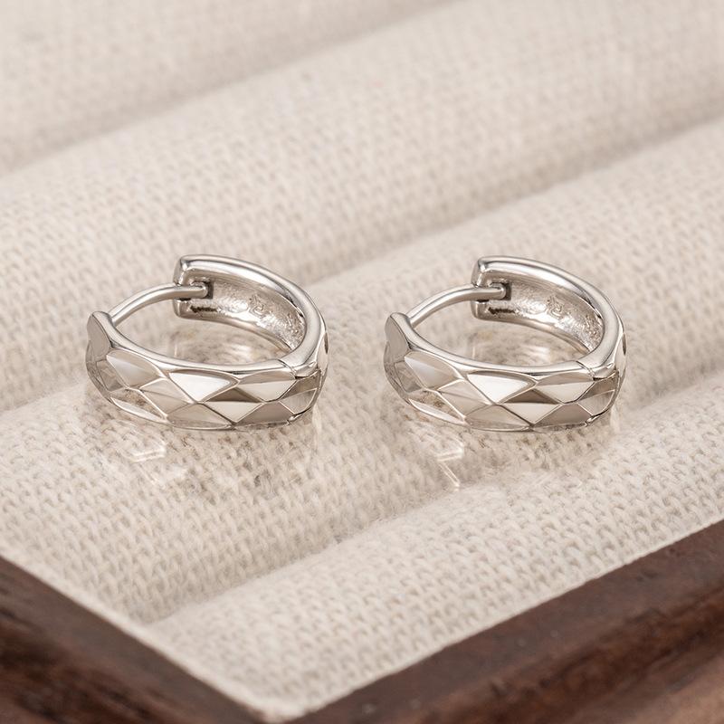 

Серьги женские, японские и корейские, нишевые, с геометрическим дизайном, для поездок на работу, универсальные, модные, простые, минималистичные, продвинутый стиль, для студентов