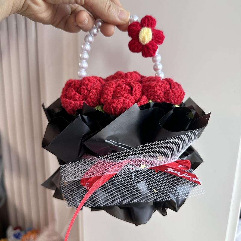 Handmade Crocheted Flower Basket Rose Sunflower Flowers Bouquet Couples Valentine'S Day Mother'S Day Teacher'S Day Gifts