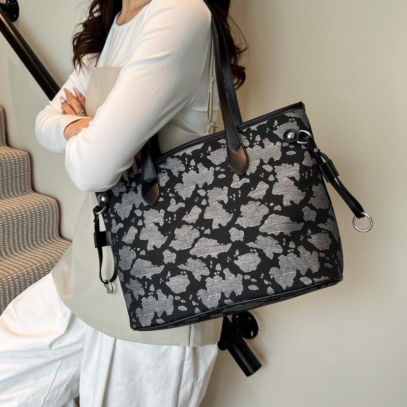 Large-capacity Handbag Bag Female New Student Class Versatile Shoulder Bag Commuter Tote Bag