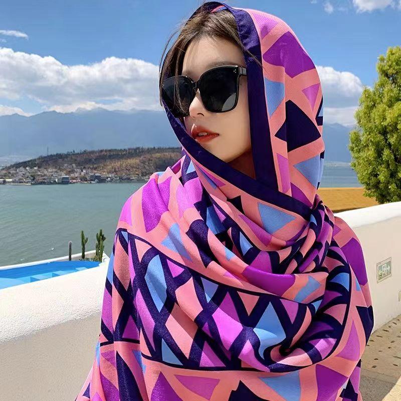Új rojtokkal ellátott sál Yunnan Dali turizmus etnikai stílusú kendő női divat sokoldalú tengerparti strandtörölköző