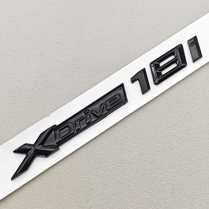 3D ABS Autoaufkleber Logo X1 X2 XDrive20d Heckklappen-Emblem Kotflügel Seiten-Emblem Für BMW Xdrive X1 X2 X3 320d 320i E84 F48 F39 U10 uq2