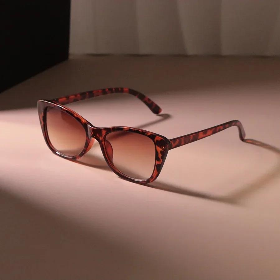 Vintage Cat Eye Sunglasses Women Men Classic Fashion Brand Designer Female Glasses Unisex