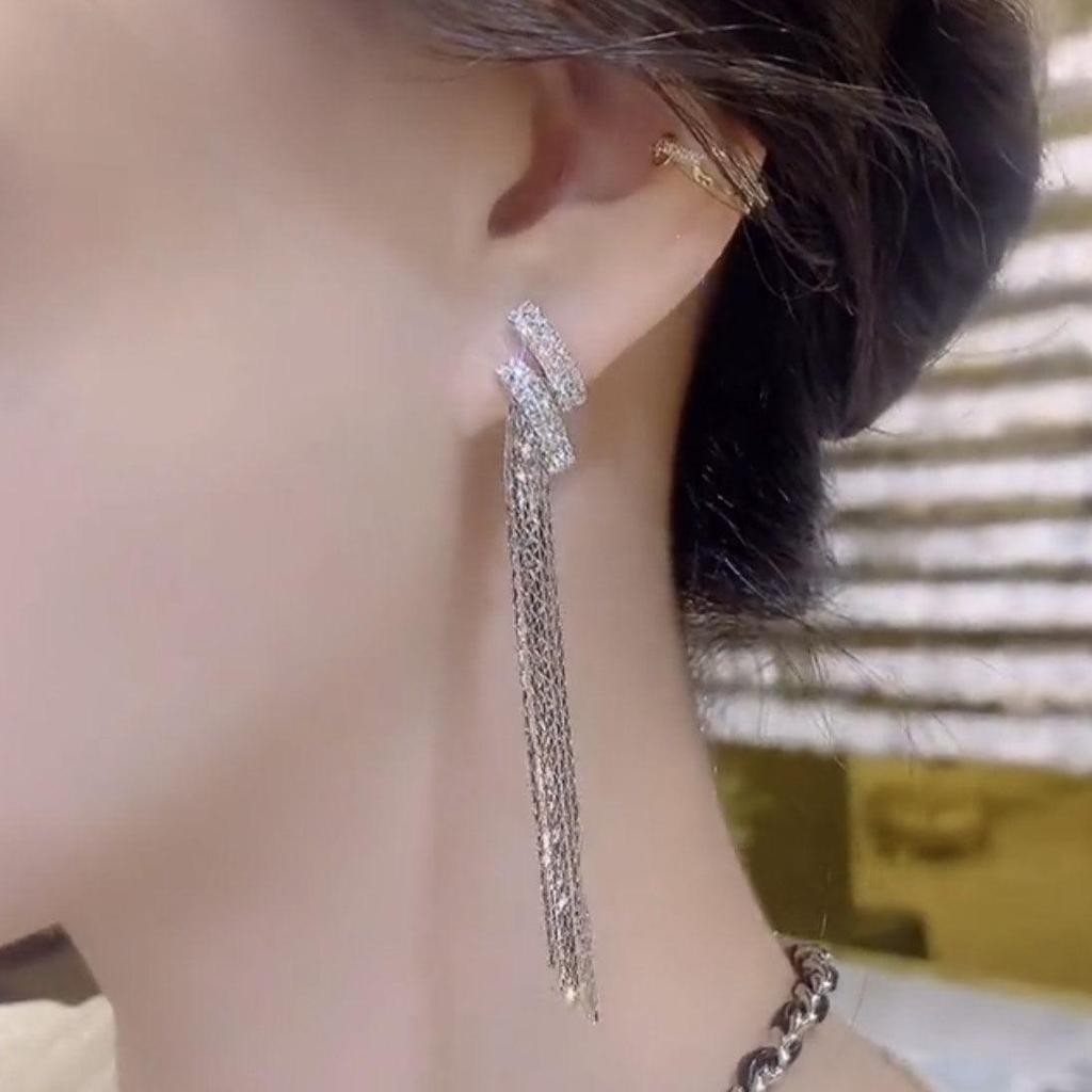Trendy 2023 Rhinestone Tassel Earrings - Slimming, Light Luxury Jewelry