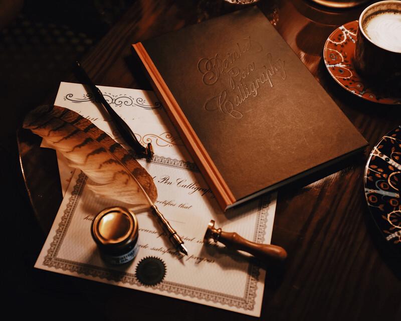 Beautiful English Handwriting Calligraphy Tutorial Book