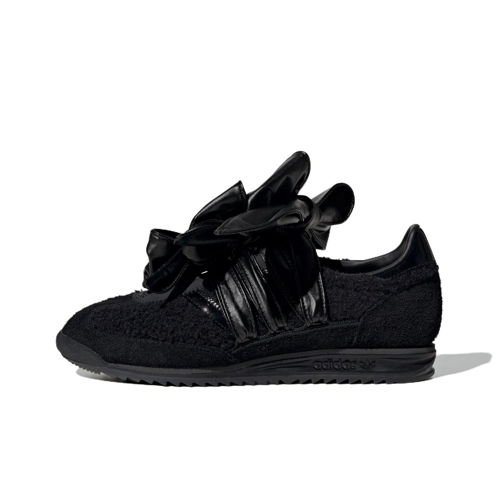 

Adidas Caroline Hu x SL72 OG Черный Карбон Ж - JH7342 EU 36.5 чёрный