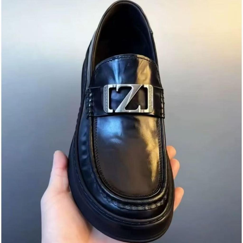 Hollow punching men's shoes lazy business casual leather shoes men's loafers thick-soled versatile leather breathable beanie shoes