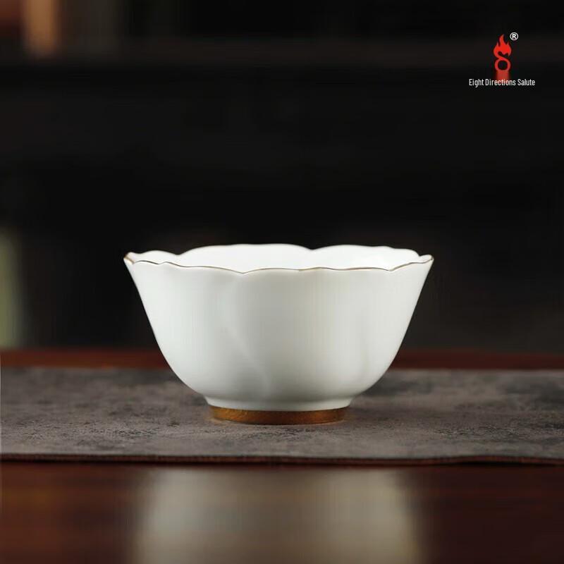 Longquan Celadon Lotus Master Teacup