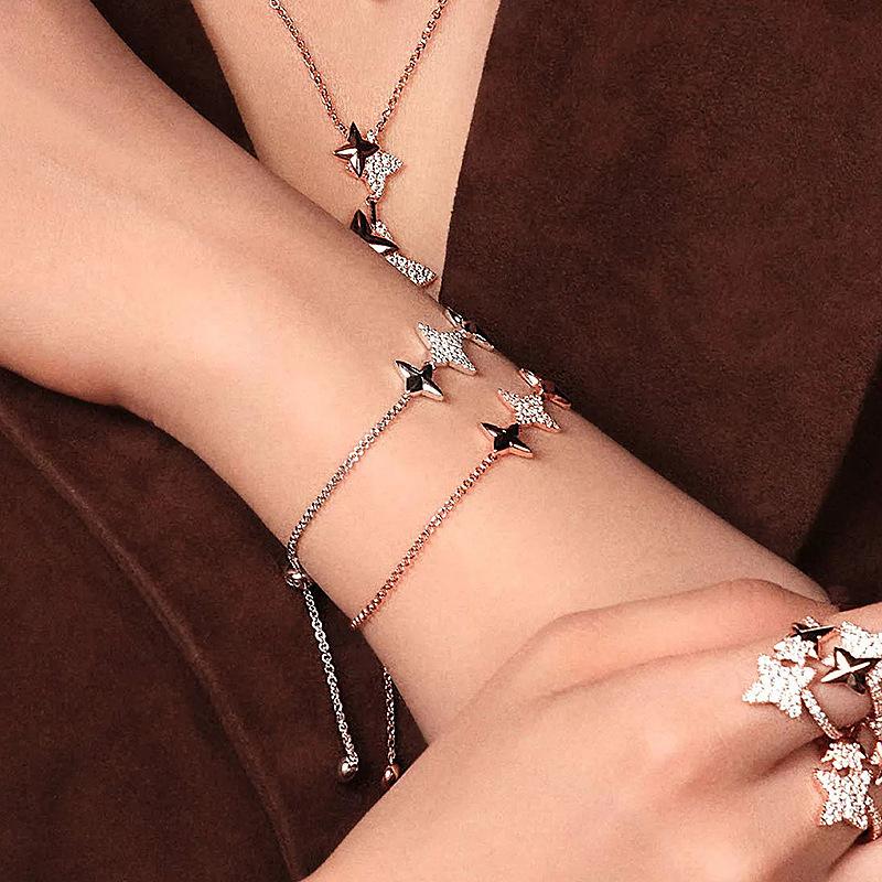 Exquisite Fashion Filled Inlay Diamonds Star Necklace Light Luxury Silver Pendant Party Wedding Romantic Fine
