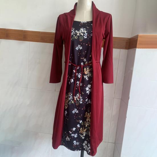 Sukienka z dekoltem O, długim rękawem, sznurowana w talii, dopasowana, elegancka, z nadrukiem w kwiaty, imitacja dwuczęściowego kardiganu, sukienka midi, odzież damska