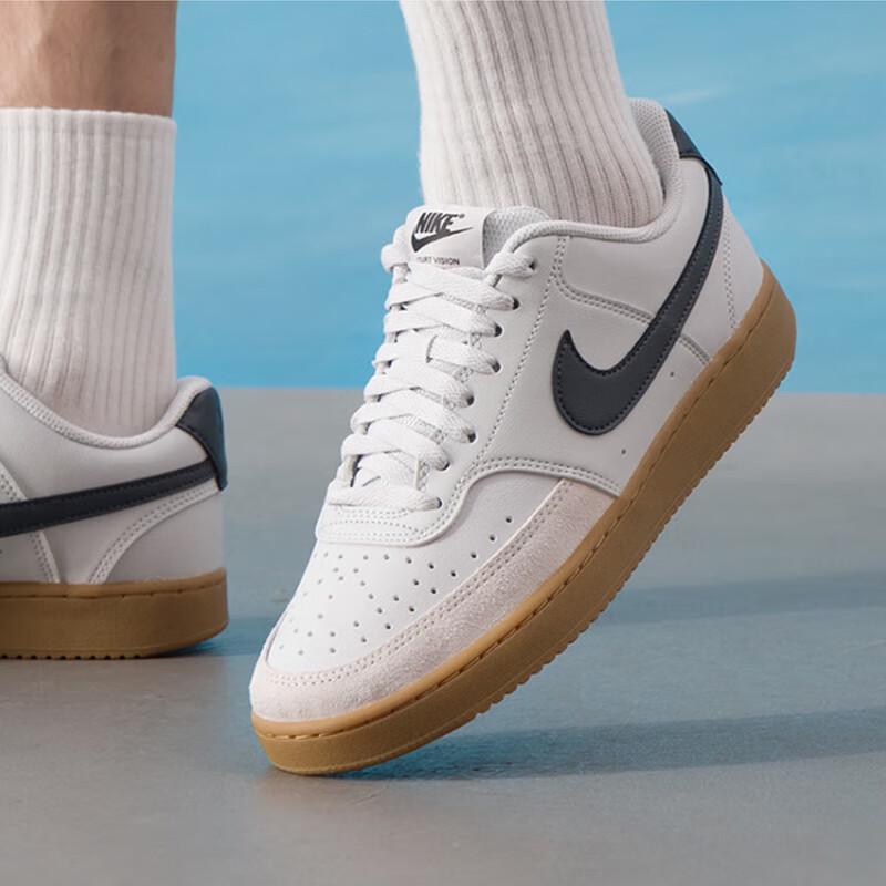 Nike Men's Court Vision LO Casual Shoes