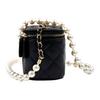 Chanel Diamond-Pattern Pearl Leather With Chain And Mirror Sheepskin Messenger Bag Regular Women'S Black
