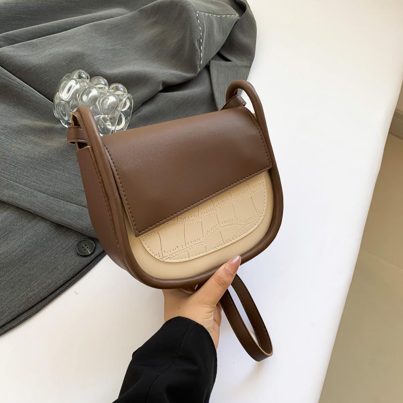 

Простая модная сумка-седло 2024 года, новинка лета, повседневная модная сумка через плечо в иностранном стиле, простая модная сумка-мессенджер для женщин