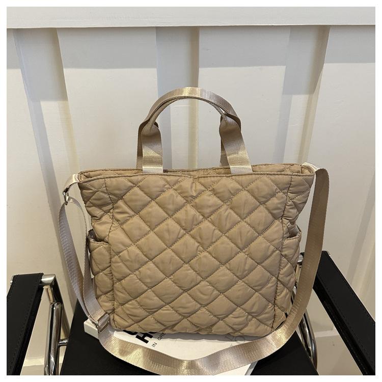 Stylish Large-capacity Embroidery Thread New Simple Diamond Cotton Trendy Crossbody One Shoulder Portable Tote Bag Woman