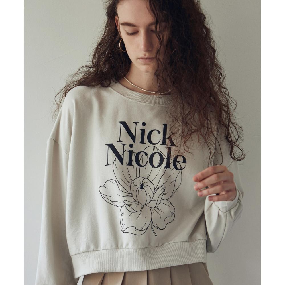 

NICKNICOLE NICOLE NARCISSUS FLOWER CROP SWEATSHIRTCREAM