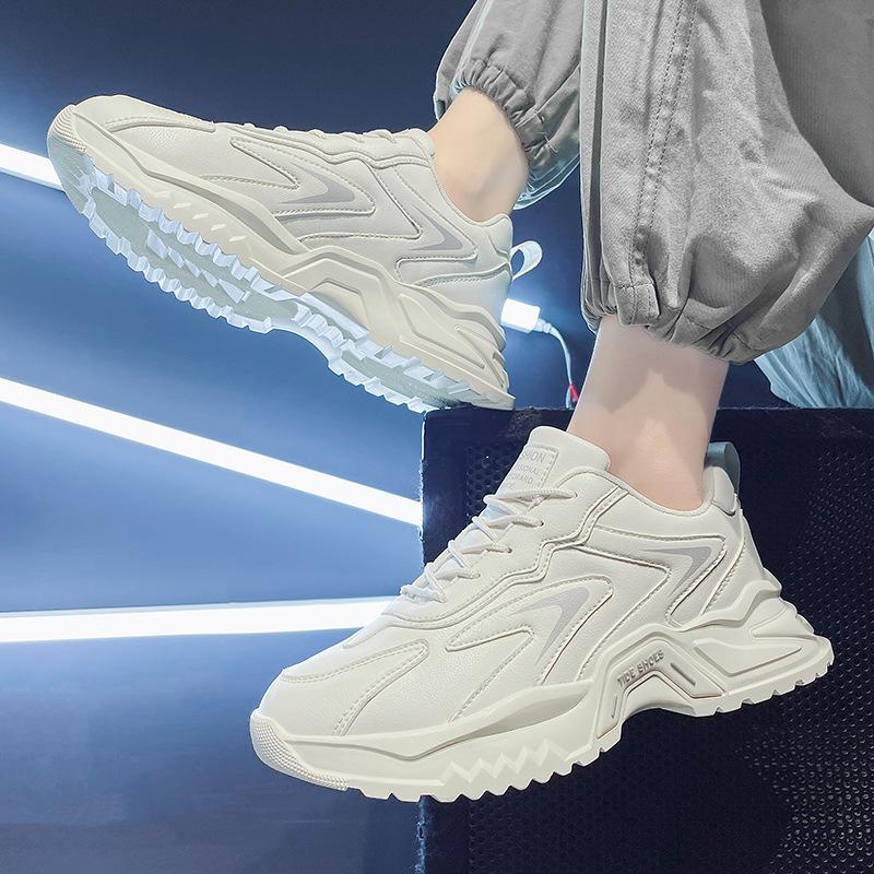 

2025 autumn and winter new breathable mesh shoes men s trend platform white shoes fashion sports running men s shoes 44