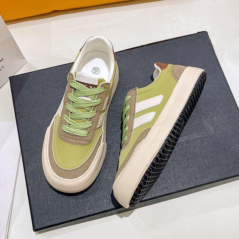 Retro board shoes women's spring and autumn Korean version of student versatility casual thick-soled white shoes flat sports training shoes