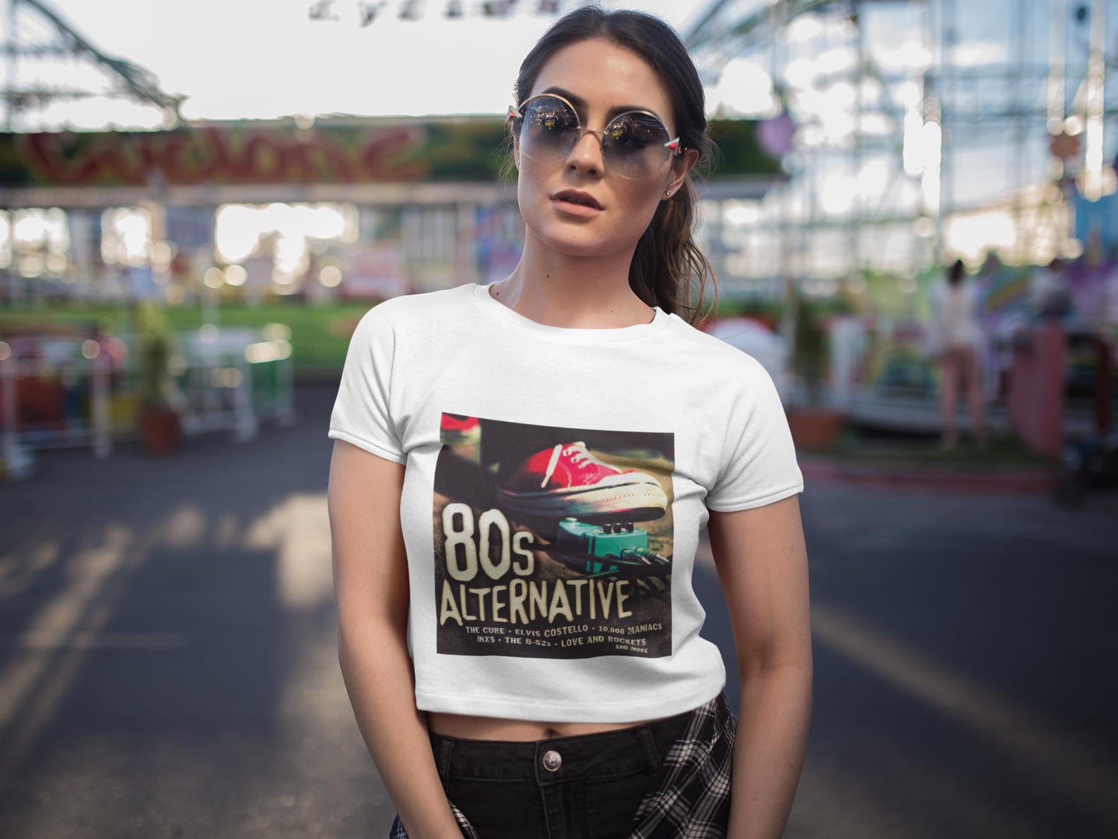 80s Music Women s Cropped Raw edge T-Shirt L