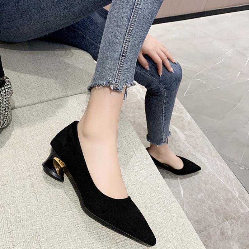 Fashion 2024 Women's Black Professional Pointed Toe Flats Rubber Upper Summer Season New Arrival High Heels Shoes for Fat Feet
