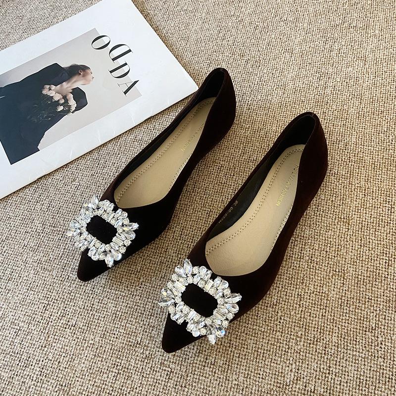 

W1022-90 женские туфли с пряжкой и стразами, дизайнерские, остроносые, в стиле французского шика, модные, знаменитые, нишевые, новинка 2025 40 коричневый