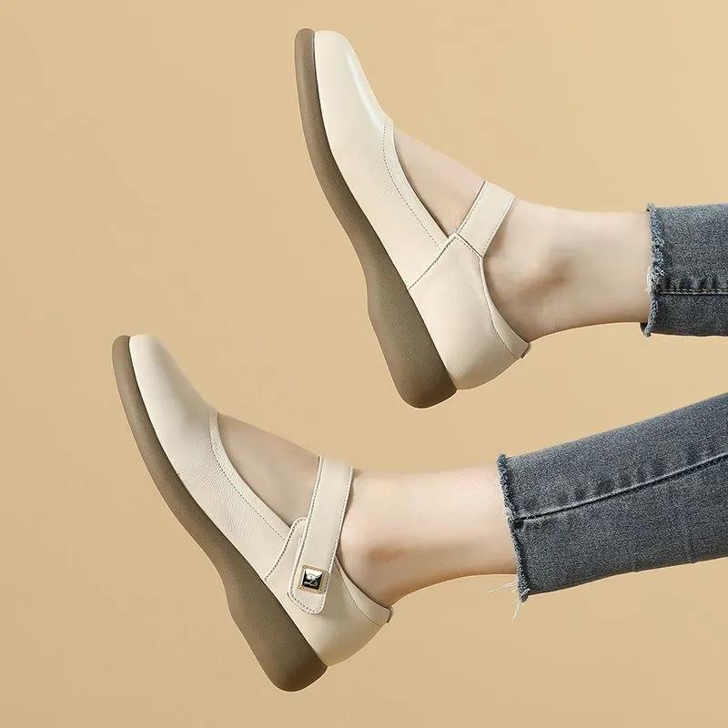 Fashion GKTINOO Genuine Leather Flats Mary Janes Summer Soft Sole Mother's Shoes Anti-slip Women's Shoes Large Size 43