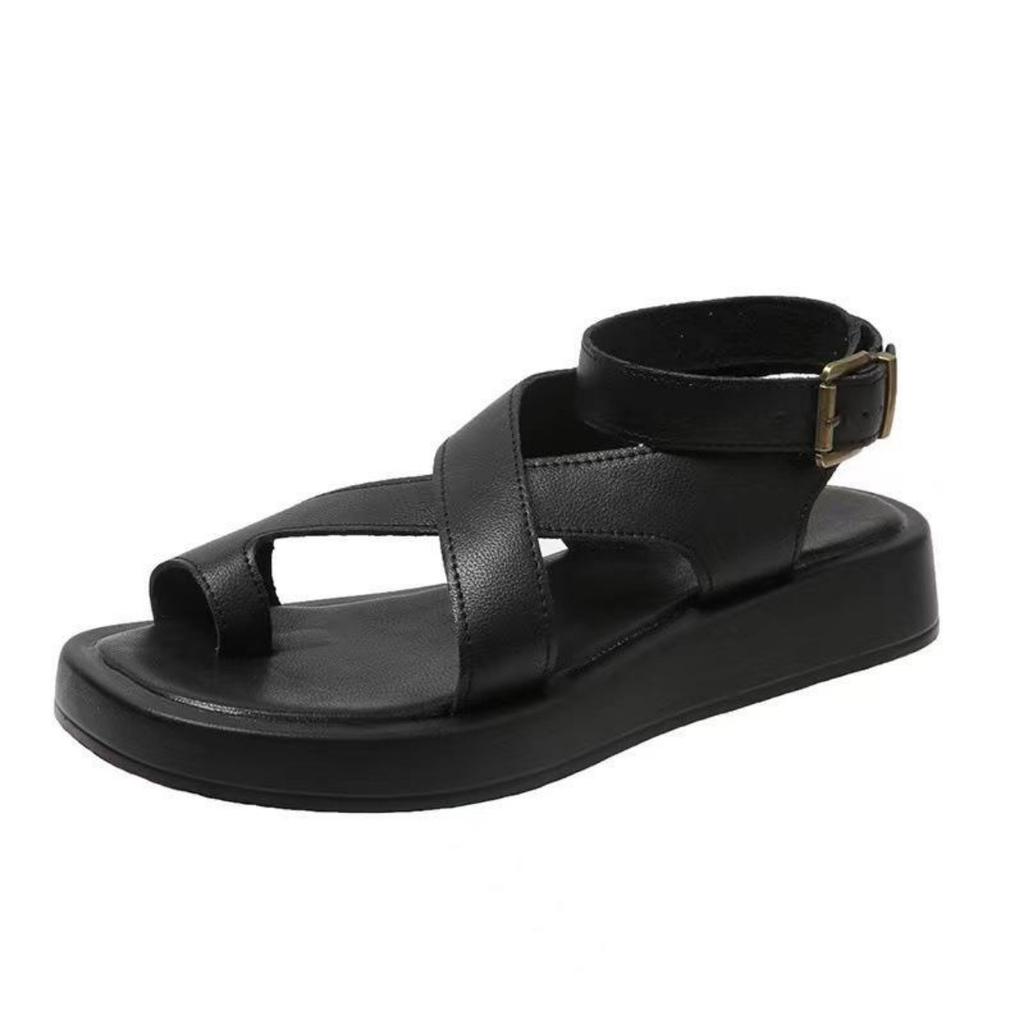 Sandaler nya europeiska och amerikanska stora storlekar set tå polyuretan plattform avslappnad romersk stil ytterkläder ringspänne bälte damskor