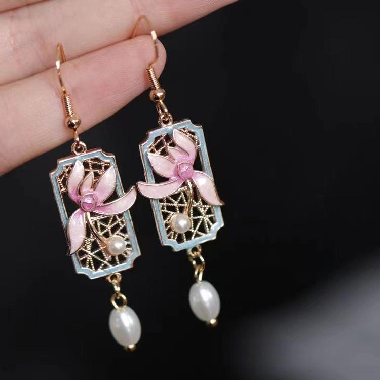Orchid Earrings: Pink & Blue Song Dynasty-Inspired Cheongsam, Classical High-End Style.