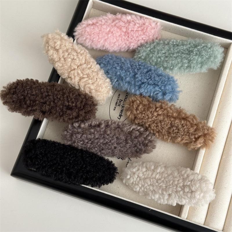 Autumn-Winter Colorful Lambswool Hair Clip - Retro Candy Plush Bangs Hairpin Accessory