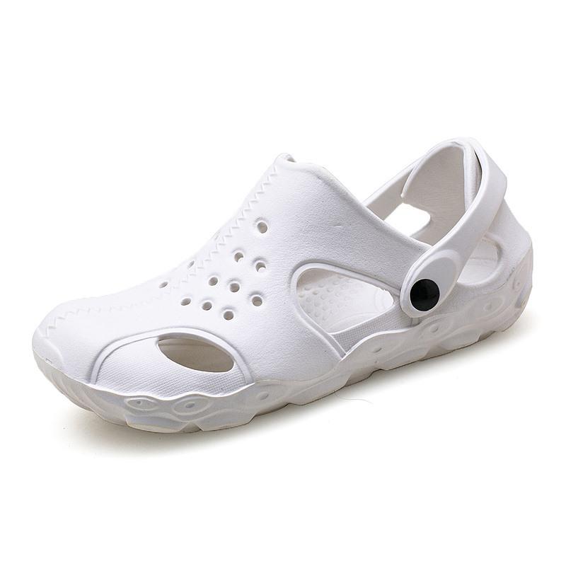 Sandals men's shoes new hole shoes casual bag head beach shoes fashion wear sandals play men's sandals