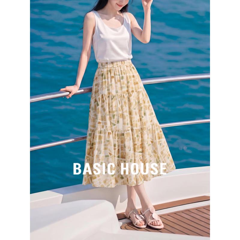 Basic House Women s Resort Style Yellow Floral Tiered Long Skirt One Size
