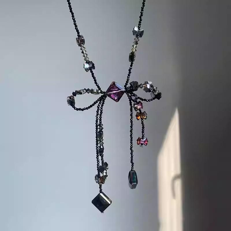Mörkt glasbåge pärlfransad halsband temperament högklassig nyckelbenskedja nisch mångsidiga modeaccessoarer