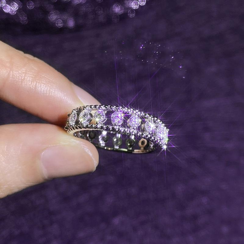 2025 European & American Style Moissanite 925 Sterling Silver Ring for Women - Exquisite Versatile Fashion