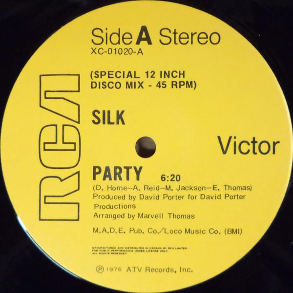 

12inch Record SILK BROADWAY Party X15 XC01020 RCA Victor 1976 Canada SoulFunk Used