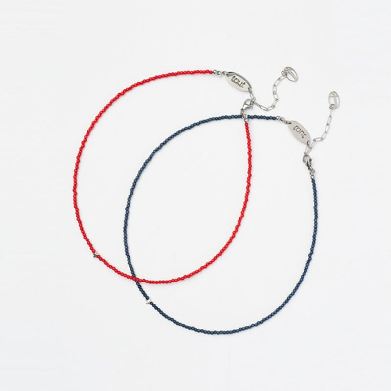 Tout Tiny Beads Star Necklace