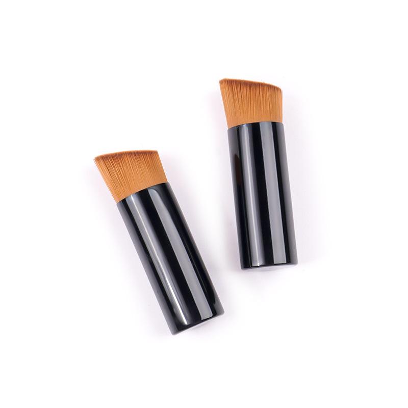 Kompakt Vinklad Foundation- & Konturmakeupborste