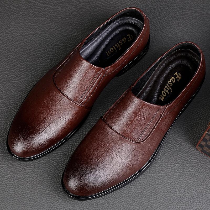 Scarpe eleganti da uomo in pelle di marca di lusso, scarpe da sposa eleganti, scarpe da uomo nere, scarpe Oxford da uomo per adulti