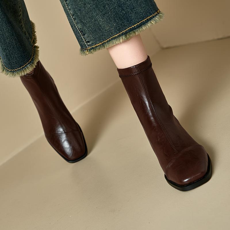 Women's Low-heeled Short Boots Autumn and Winter New Comfortable and Versatile Solid-color Thick-heeled Large-size Simple Short Boots