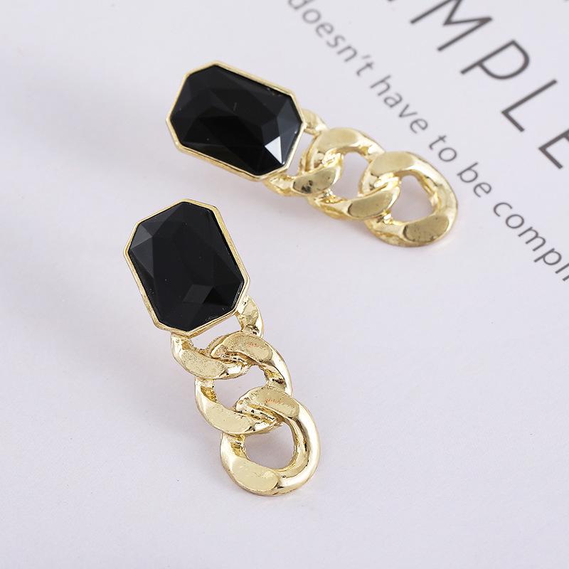Retro Geometric Stud Earrings - High-End, Simple, Versatile Decorative Accessories for Women