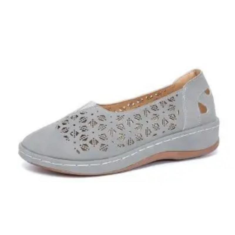 European and American Retro Loafers 2026 New Hollow Out Breathable Casual Flat Bottomed One Foot Lazy Single Shoe Zapatos Mujer
