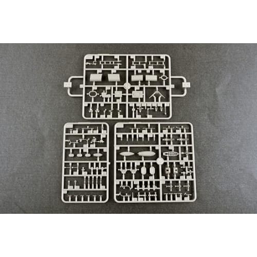 Trumpeter 1/350 Royal Navy Light Cruiser HMS Calcutta Plastic Model 05362