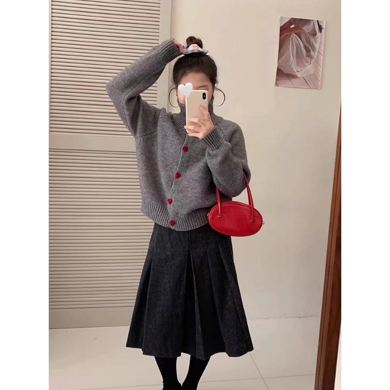 Spring new love buckle design sense knitted cardigan loose soft waxy temperament sweater jacket women