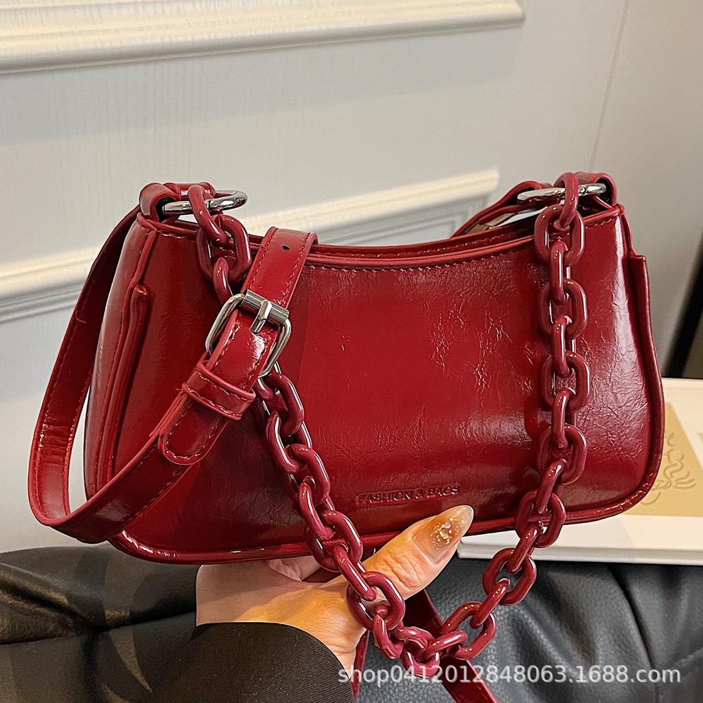Premium Texture Small Bag Women's 2025 Summer New Popular Versatile Underarm Bag Fashionable Foreign Style Shoulder Messenger Bag