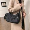 Spacious And Trendy Suede Tote Bag For Women Ideal For Daily Commuting And Fashion